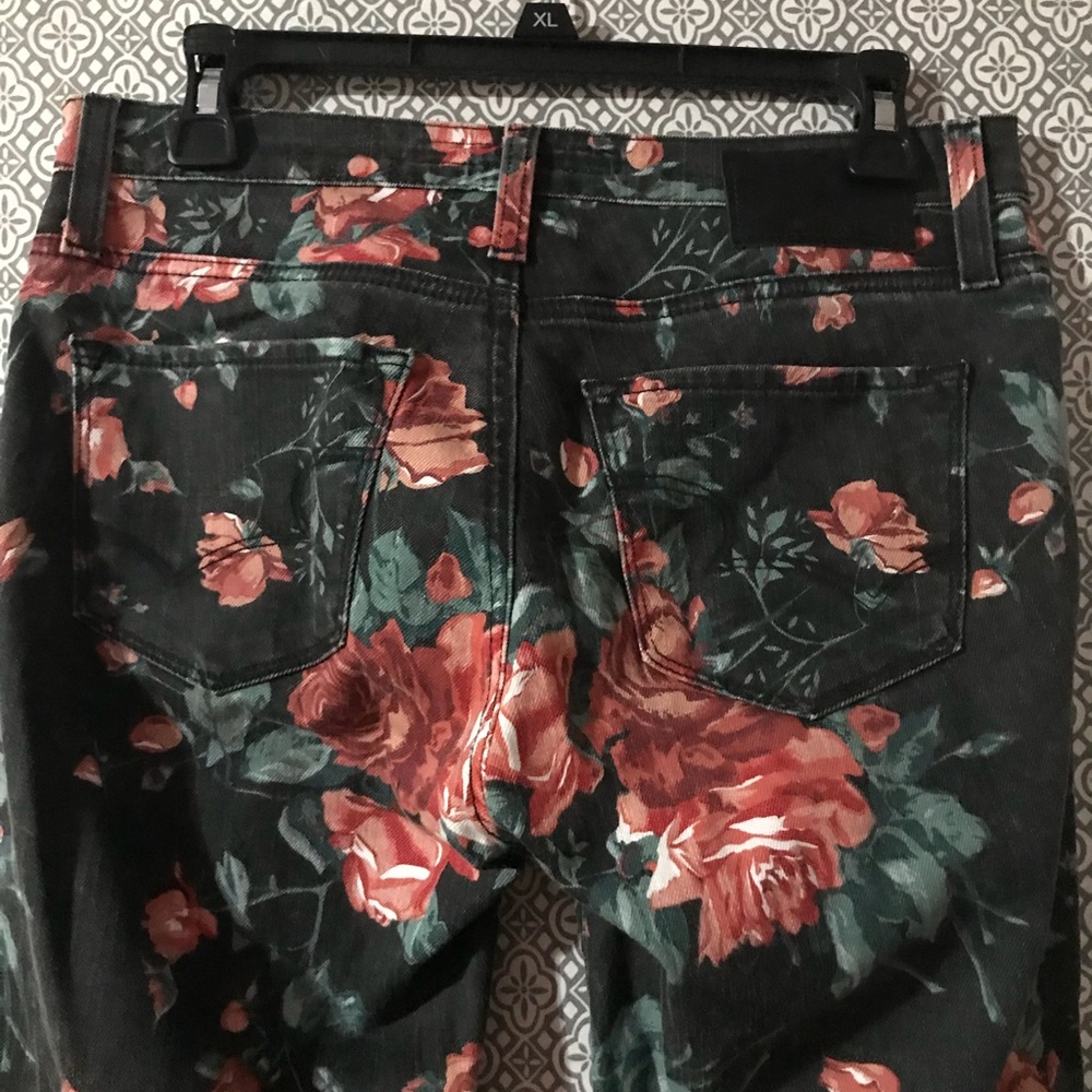 Big Star Alex Mid rise skinny floral jeans - Picture 4 of 4